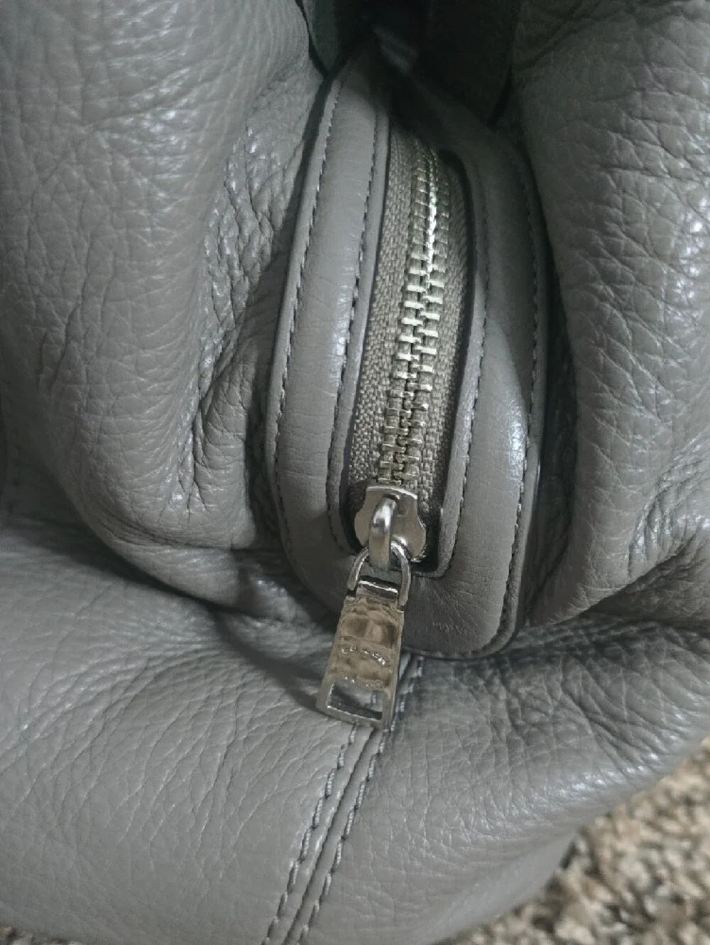 Coach Gray Pebbled Leather W/ Silver Chains/Hardware Med Shoulder Bag (NWOT)🩶